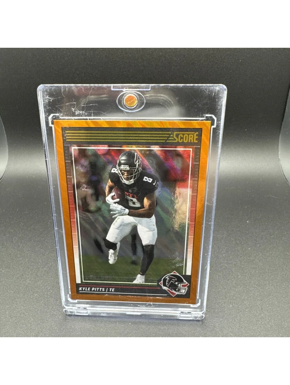 Kyle Pitts / TE Score 2024 Orange Lava Panini No. 14 - 114/630 with Protector